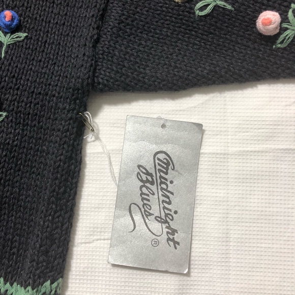 Vintage Floral Sweater-i9 - Picture 4 of 8